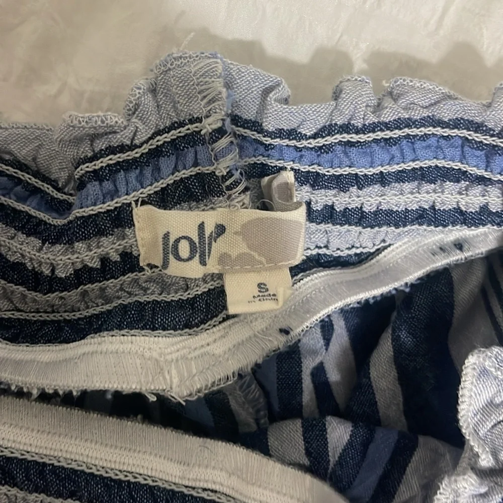 Shorts - Picture 3 of 3